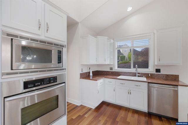 2697 Islander Av NW, Salem, OR 97304