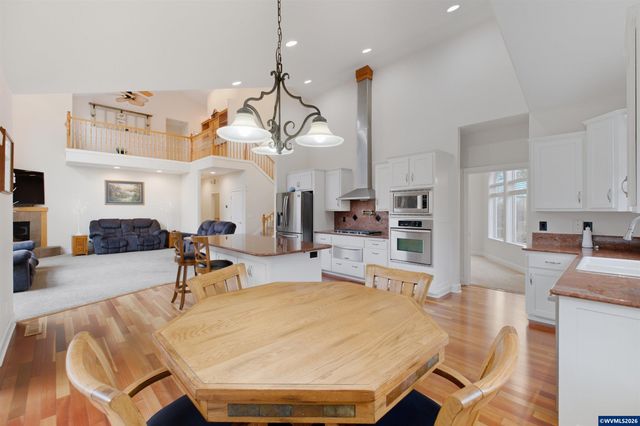 2697 Islander Av NW, Salem, OR 97304