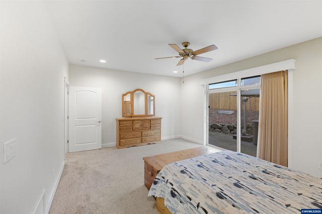 2697 Islander Av NW, Salem, OR 97304