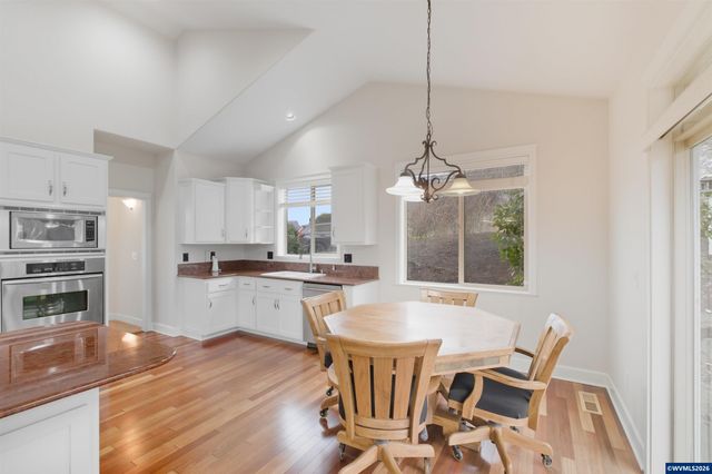 2697 Islander Av NW, Salem, OR 97304