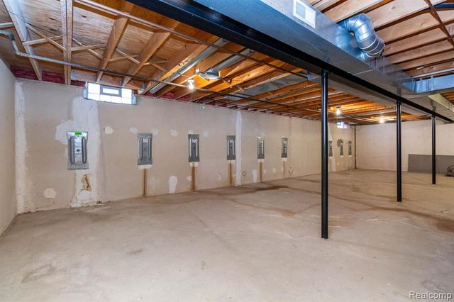 41837 King Edward Court, Clinton Township, MI 48038