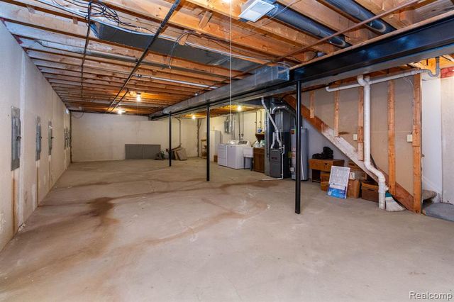 41837 King Edward Court, Clinton Township, MI 48038