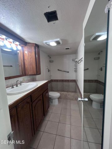 1800 N STANTON Street 305, El Paso, TX 79902