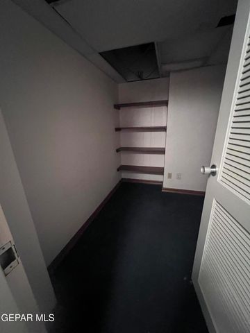 1800 N STANTON Street 305, El Paso, TX 79902