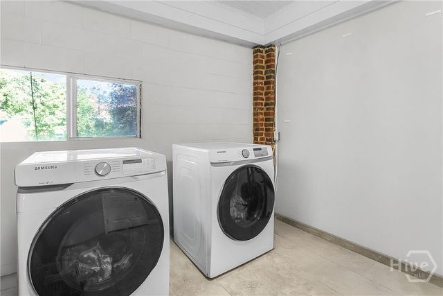 712 Columbus Drive, Savannah, GA 31405