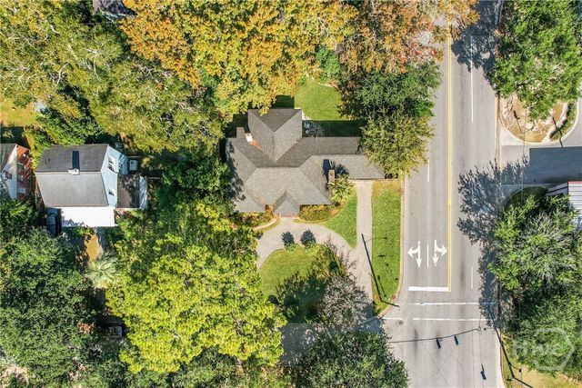 712 Columbus Drive, Savannah, GA 31405