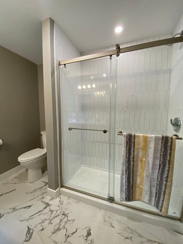 11 Cross St, Southborough, MA 01772