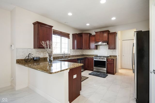 6536 Wedgeport Lane, Indianapolis, IN 46259