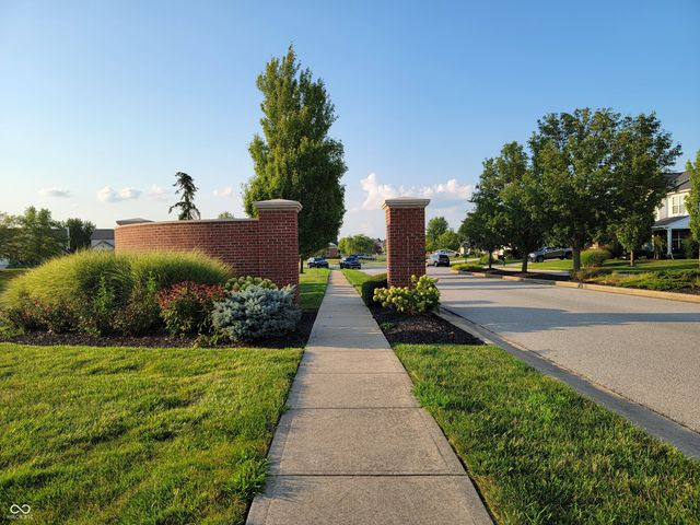 6536 Wedgeport Lane, Indianapolis, IN 46259