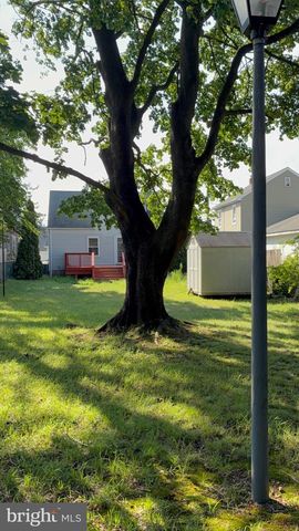 48 REDWOOD AVE, Hamilton, NJ 08610