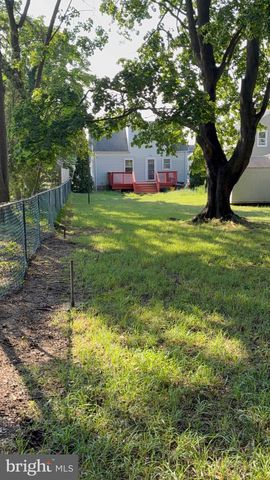 48 REDWOOD AVE, Hamilton, NJ 08610