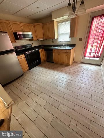 48 REDWOOD AVE, Hamilton, NJ 08610