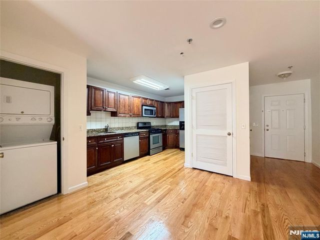 135 38th Street 701, Union City, NJ 07087