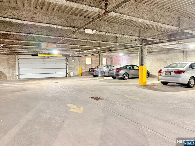 135 38th Street 701, Union City, NJ 07087