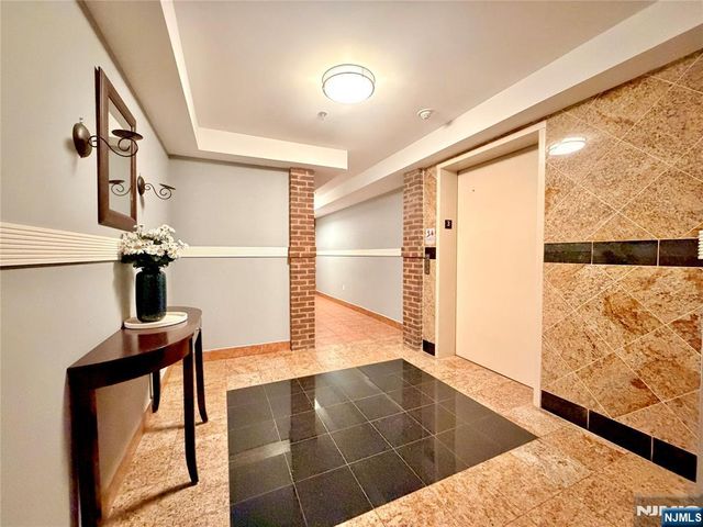 135 38th Street 701, Union City, NJ 07087