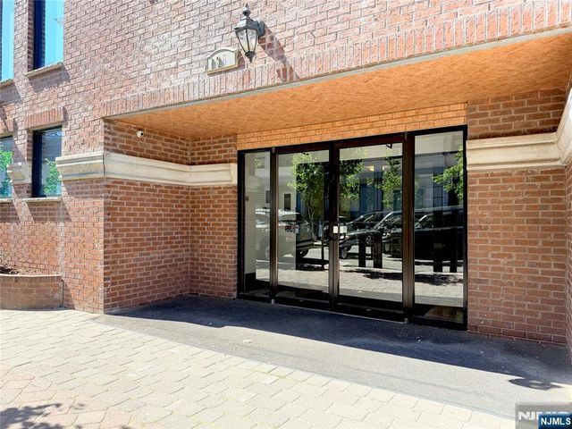 135 38th Street 701, Union City, NJ 07087