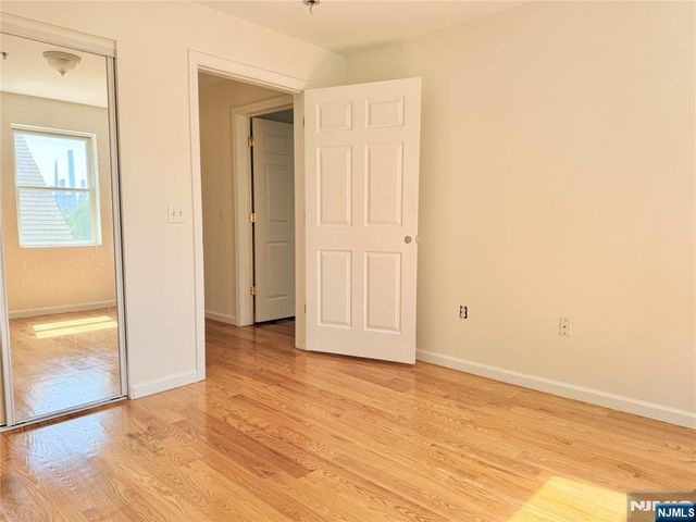 135 38th Street 701, Union City, NJ 07087