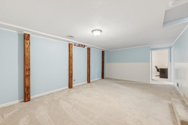 4317 N Gunnison St, Bel Aire, KS 67220