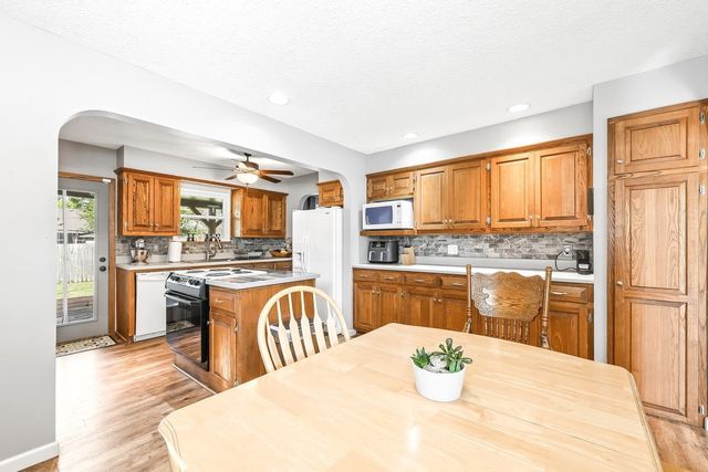 4317 N Gunnison St, Bel Aire, KS 67220