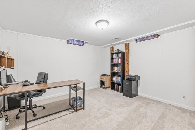 4317 N Gunnison St, Bel Aire, KS 67220