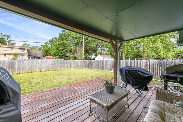 4317 N Gunnison St, Bel Aire, KS 67220