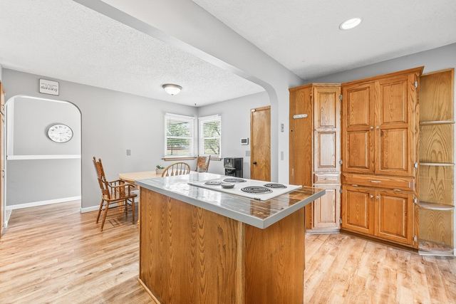 4317 N Gunnison St, Bel Aire, KS 67220