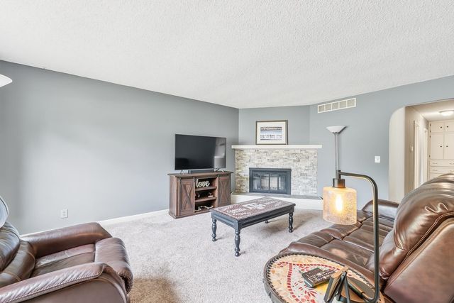 4317 N Gunnison St, Bel Aire, KS 67220