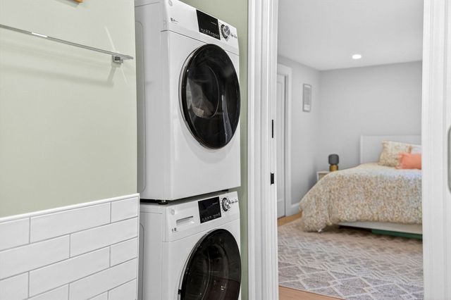 43 Rivers Ln, Malden, MA 02148