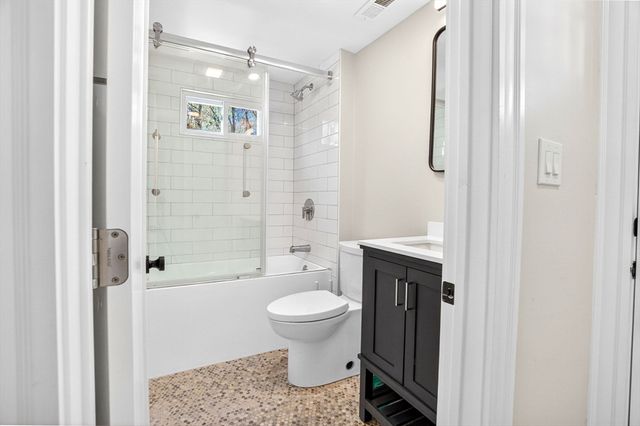 43 Rivers Ln, Malden, MA 02148