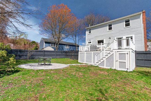 43 Rivers Ln, Malden, MA 02148