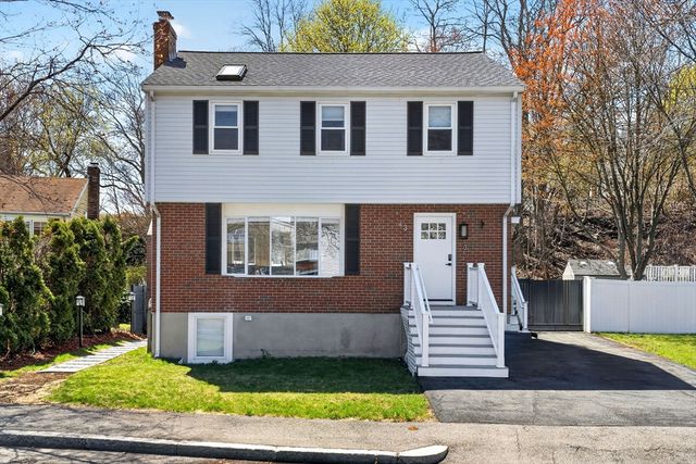 43 Rivers Ln, Malden, MA 02148