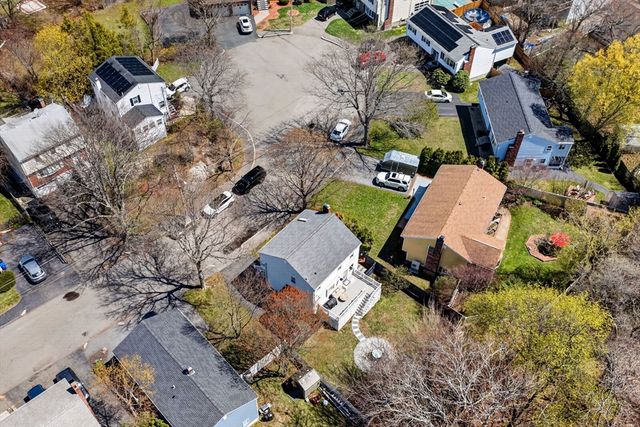 43 Rivers Ln, Malden, MA 02148