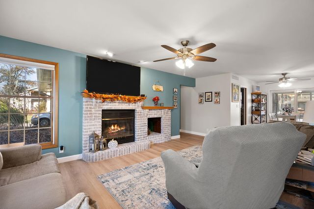 2504 Club Court, Valparaiso, IN 46383