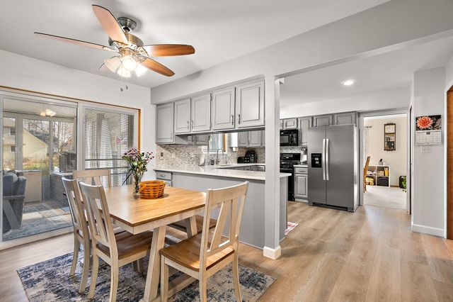 2504 Club Court, Valparaiso, IN 46383