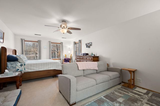 2504 Club Court, Valparaiso, IN 46383