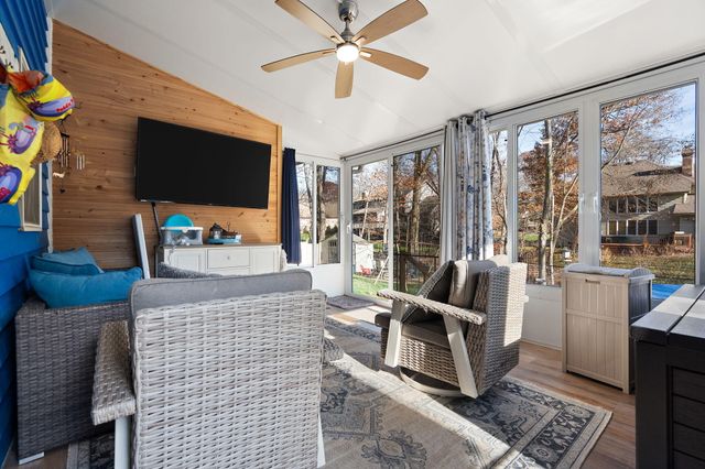 2504 Club Court, Valparaiso, IN 46383