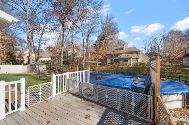 2504 Club Court, Valparaiso, IN 46383