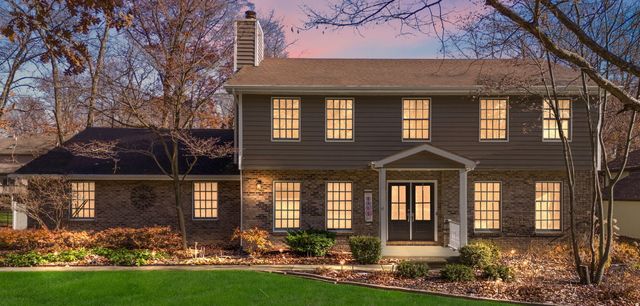 2504 Club Court, Valparaiso, IN 46383