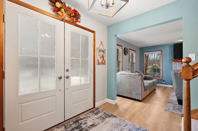 2504 Club Court, Valparaiso, IN 46383