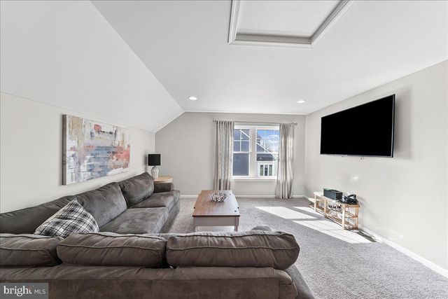 320 GREENWOOD DR, Oxford, PA 19363