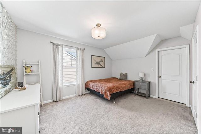 320 GREENWOOD DR, Oxford, PA 19363