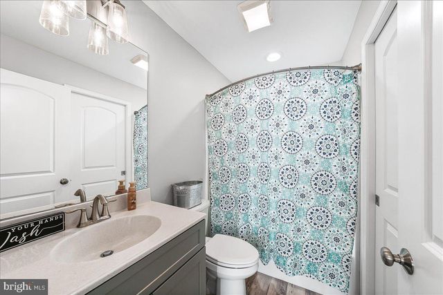 320 GREENWOOD DR, Oxford, PA 19363