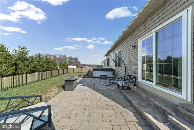 320 GREENWOOD DR, Oxford, PA 19363