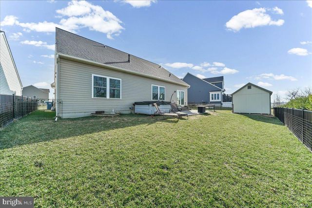 320 GREENWOOD DR, Oxford, PA 19363