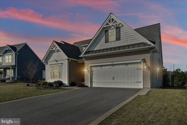 320 GREENWOOD DR, Oxford, PA 19363