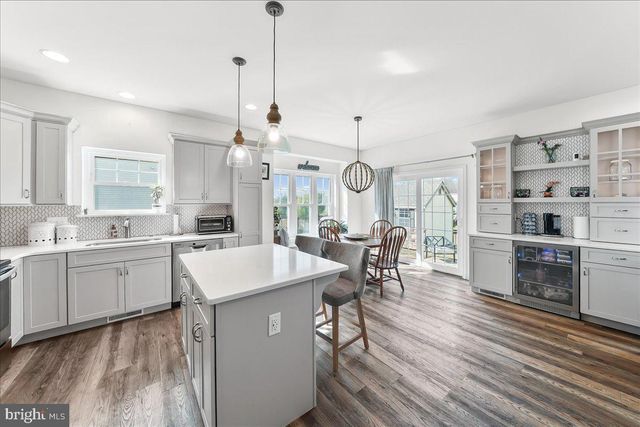 320 GREENWOOD DR, Oxford, PA 19363