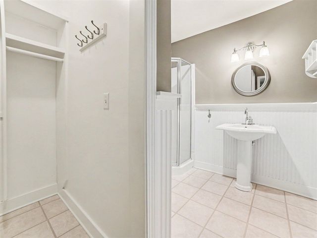 204 N Fruitport Road, Spring Lake, MI 49456