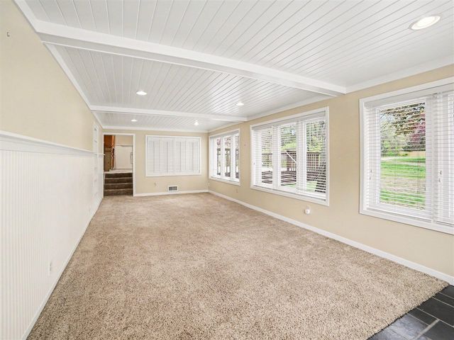 204 N Fruitport Road, Spring Lake, MI 49456