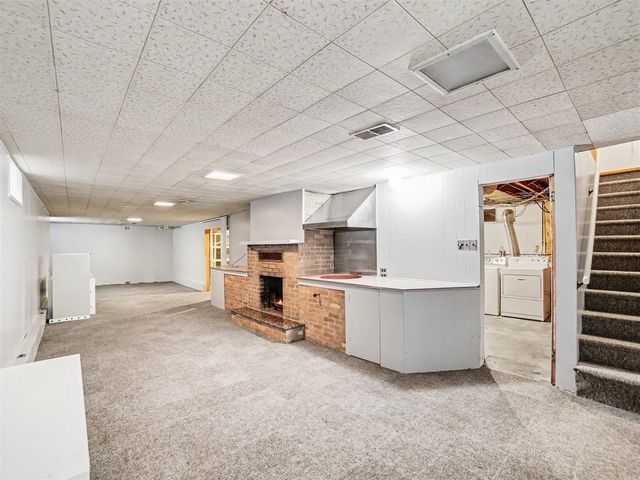 204 N Fruitport Road, Spring Lake, MI 49456