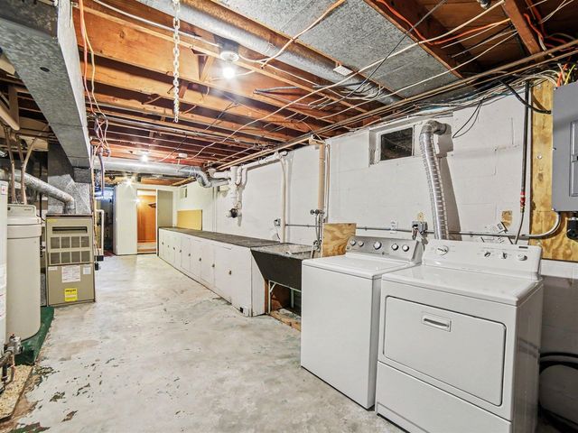 204 N Fruitport Road, Spring Lake, MI 49456